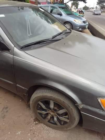 A picture of 2002 TOYOTA CAMRY 2002 TOYOTA