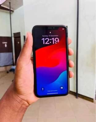 A picture of iPhone XR Gb 64 Face ID no Tt no Mic