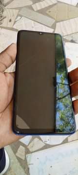 A picture of Samsung galaxy a70 ram6 gb 128 camera kali chaji unasahau