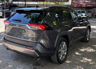 A picture of TOYOTA RAV4