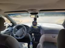 A picture of 2005 Toyota Siena 4