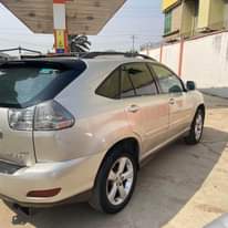 A picture of Lexus RX 330 2005 register