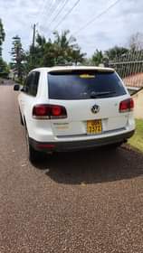 A picture of Make VOLKSWAGEN Brand TUAREG Year 2009 Engine Power 3.0cc