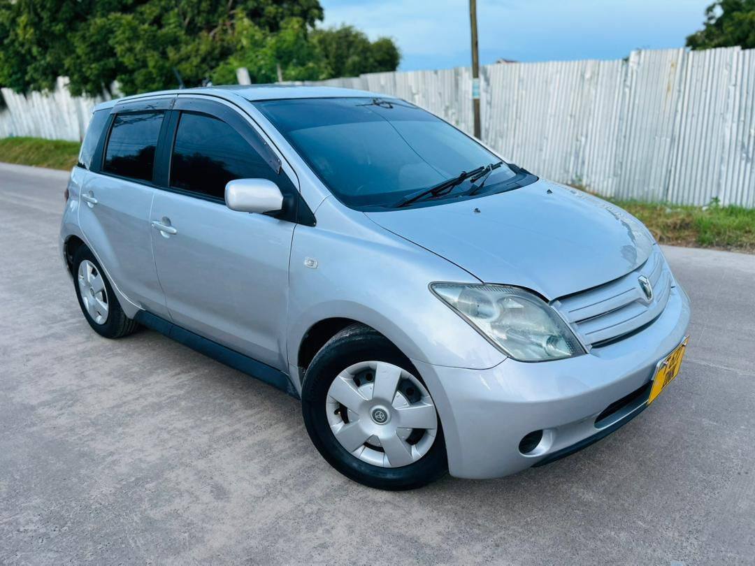 A picture of Toyota ist