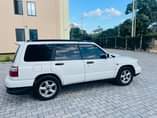 A picture of SUBARU FORESTER FULL DOCOMENT FULL AC GARI KALI SANAA BEI