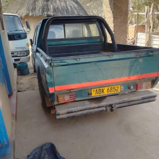 used toyota hilux