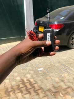 A picture of Gps Trackers kifaa kinachowezesha mahali eneo kilichopo chombo chako cha