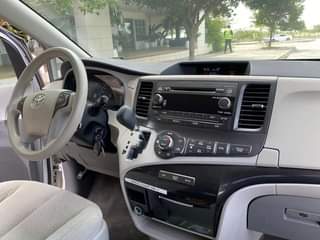 A picture of TOYOTA SIENNA 2013