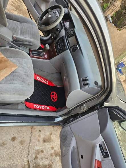 A picture of Toyota Corolla 2006