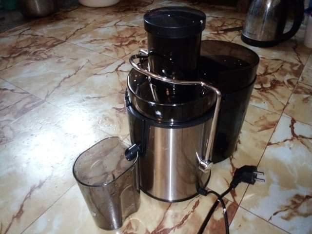 A picture of Juice Extractor Juicer Winning star Brand Call 078 5021057