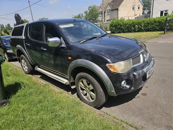 mitsubishi l200