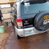 A picture of Toyota rav 4 model 2002
