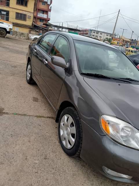 A picture of Corolla 06