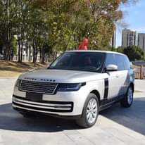 A picture of Body kit Range Rover Vouge 2013 upgrade 2023 Model Compleat