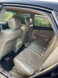 A picture of This is astonishing clean lexus Rx400h 2006 model Hybrid drive