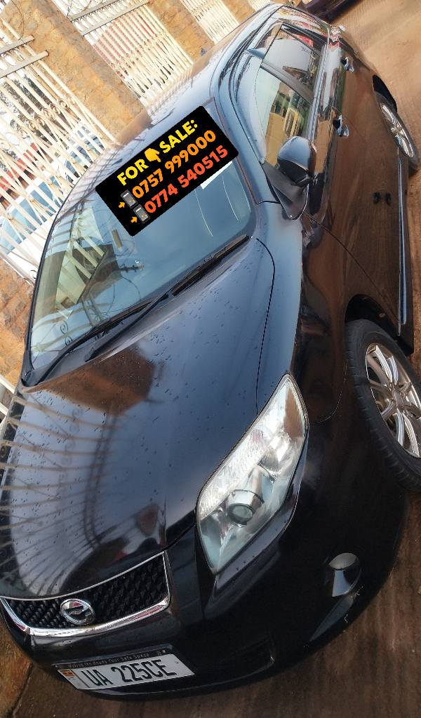 toyota fielder