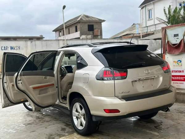 A picture of DIRECT TOKUNBO GOLD EDITION LEXUS RX350 PREMIUM PLUS 2024 ENTRY