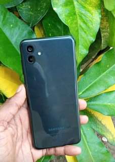 A picture of Samsung a04
