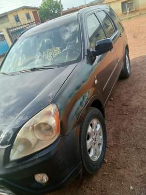 A picture of Honda crv 2005