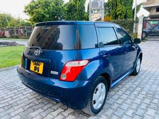 A picture of Toyota Ist
