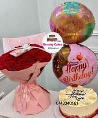 A picture of  RemmyCakesandEvents Surprisepackages flowerbouqeut moneyhampers balloons deliveryavailable 07