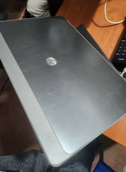 A picture of Dubai used HP core i3 with 4gb ram at 200k