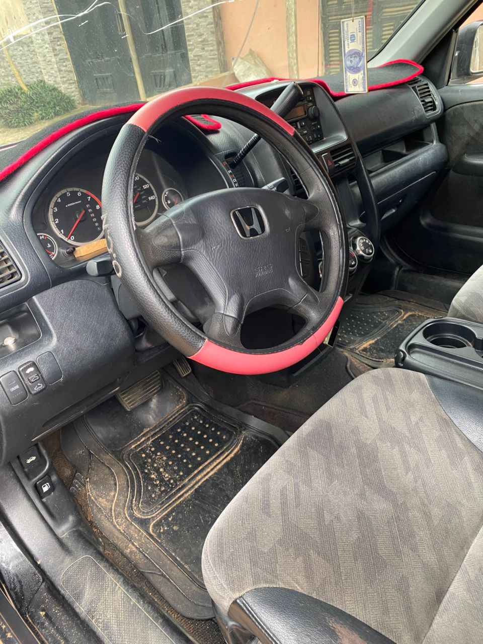 A picture of 2005 Honda CRV