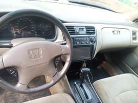 A picture of HONDA ACCORD 2000