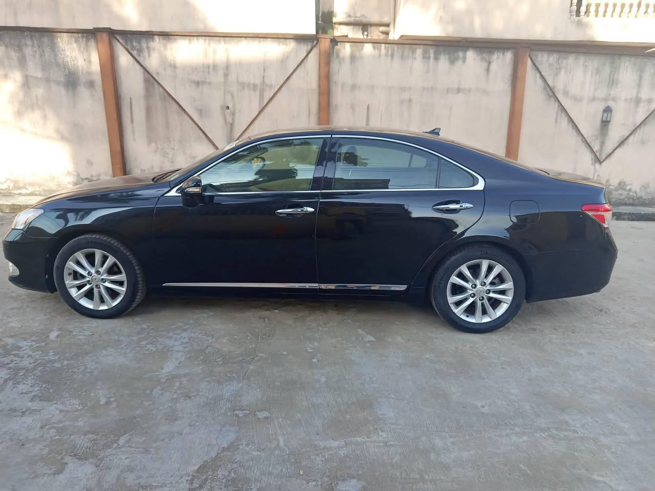 A picture of 2012 Lexus es 350