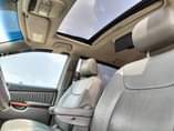 A picture of Toyota Sienna 05 Model