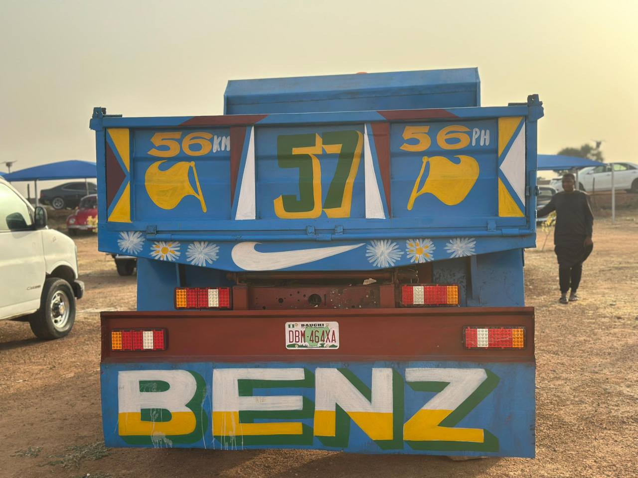 A picture of Mercedes Benz tipper 08088462156