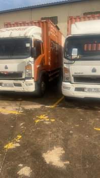 A picture of Sinotruck quick sell at 45m good condition buy and drive