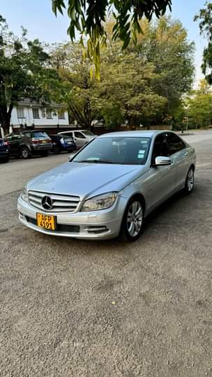 classifieds/cars mercedes