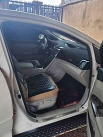 A picture of Toyota Venza 2011