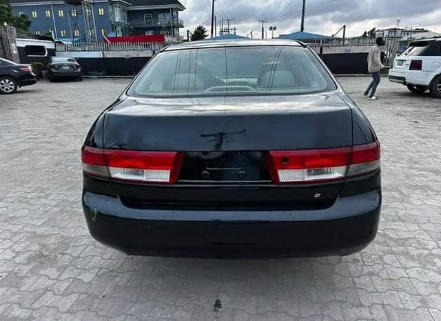 A picture of Honda Accord EOD 2005 Neatly painted Engine Gear Ac Buy