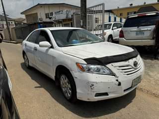 A picture of Distress sales 2007 Toyota Camry LE