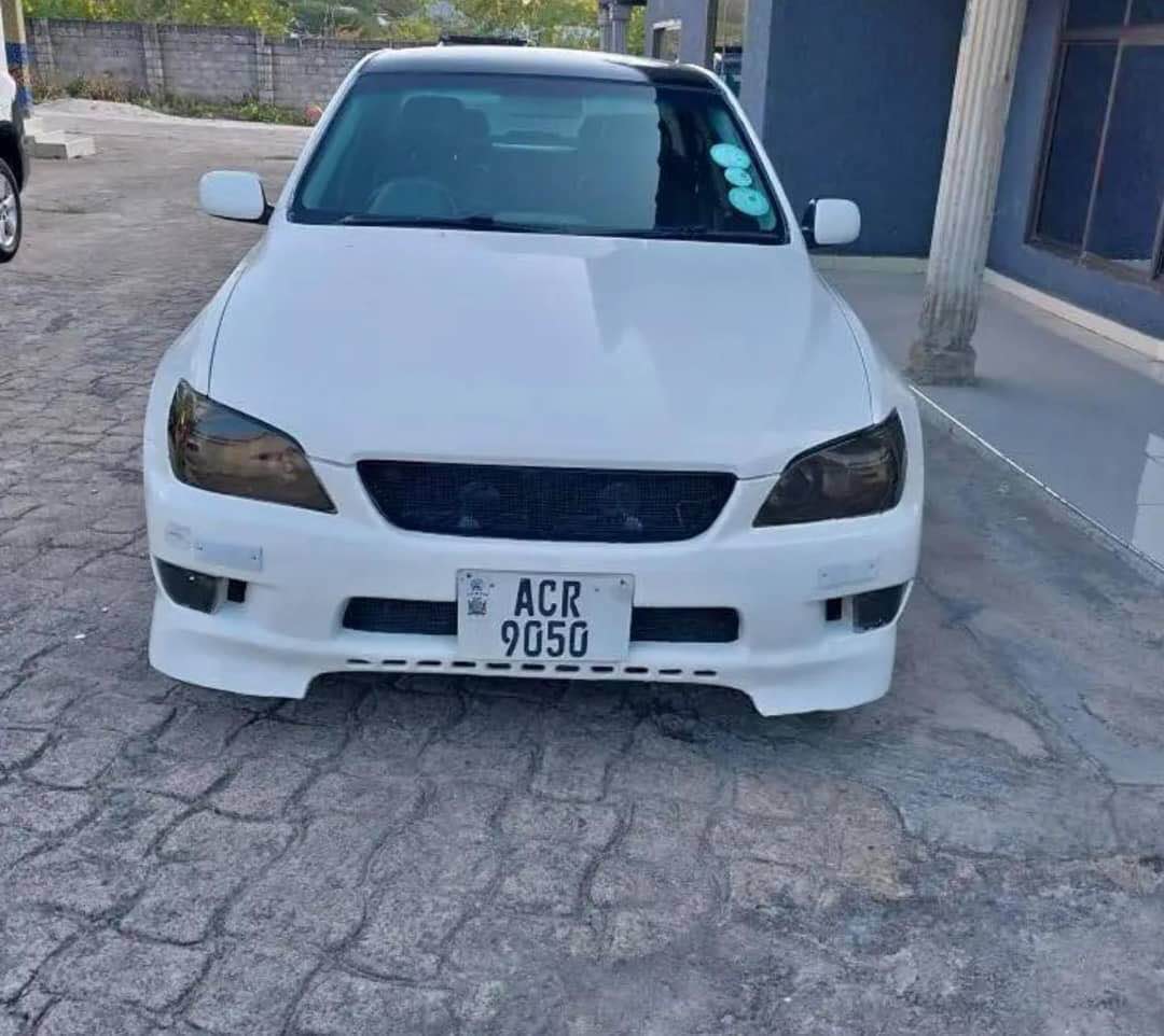 used toyota altezza