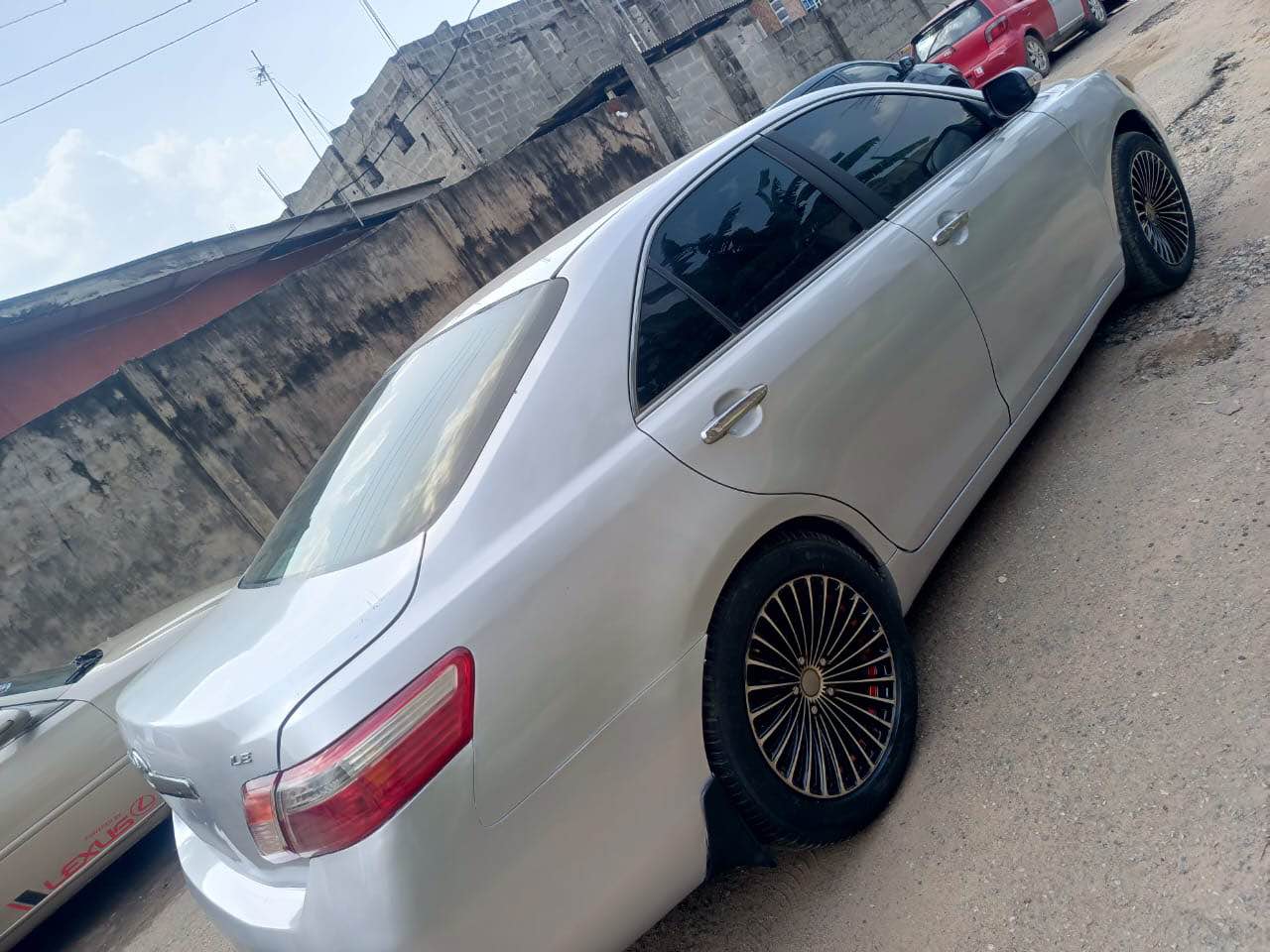 A picture of Toyota Camry Le 2009