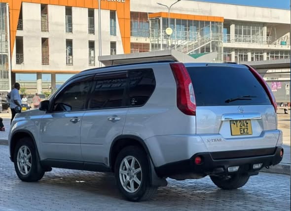 A picture of 2012 Nissan x trail