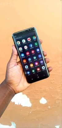 A picture of SAMSUNG S8 PLUS 64GB
