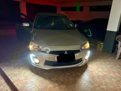 mitsubishi lancer