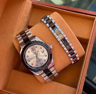 A picture of MEN S FASHION WATCH