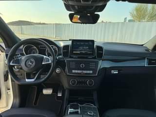 A picture of Mercedes GLE 43 coupe AMG
