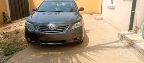 A picture of 2008 Toyota Camry LE registered neatly baked nothing to fix