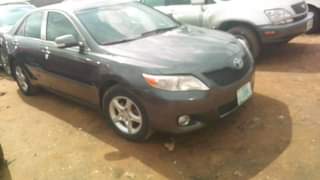 A picture of 2010 Toyota CAMRY V4