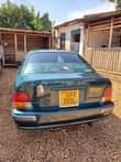 A picture of Toyota corsa.