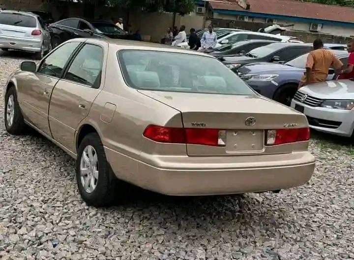 A picture of URGENT BUYERS ONLY CALL Mr Michael 07064594150 CLEAN 2001 Toyota