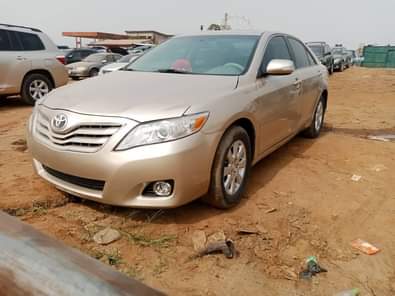 A picture of For sale 2008 Toyota Camry XLE Full option With reverse