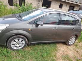 A picture of Toyota corolla verso neatly and private used Contact no 07060556880