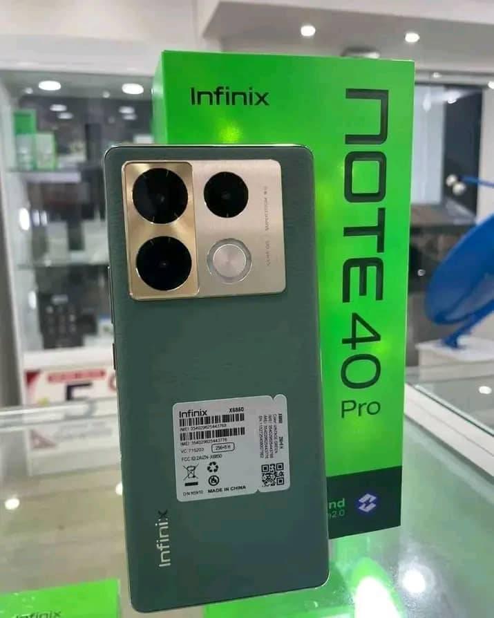 A picture of INFINIX NOTE 40 PRO 5G. 435 000 . 256GB